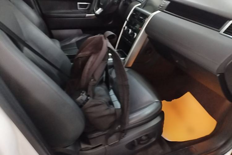 Used Land Rover Discovery Sport 2017 2.0T SE Right Front Seat