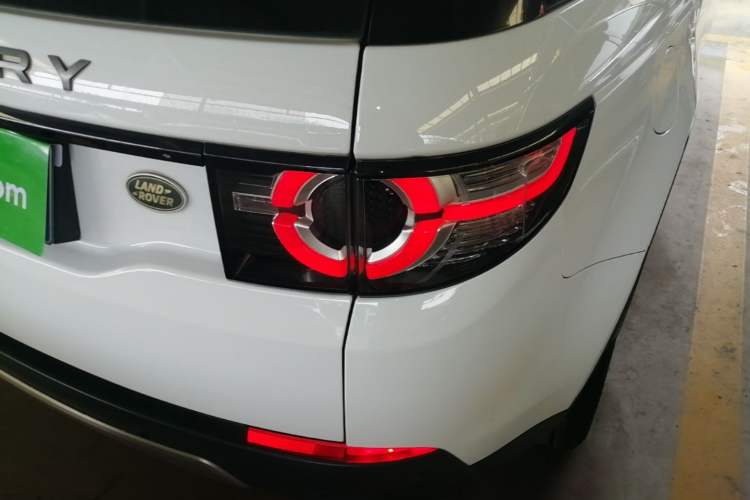 Used Land Rover Discovery Sport 2017 2.0T SE Right Rear Taillight