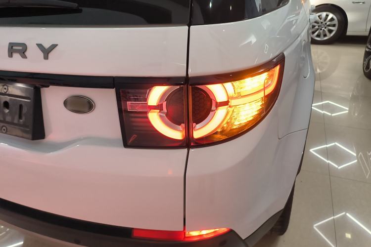Used Land Rover Discovery Sport 2017 2.0T HSE Right Rear Taillight