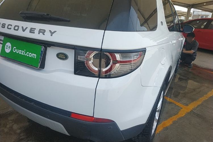Used Land Rover Discovery Sport 2017 2.0T HSE Right Rear Taillight