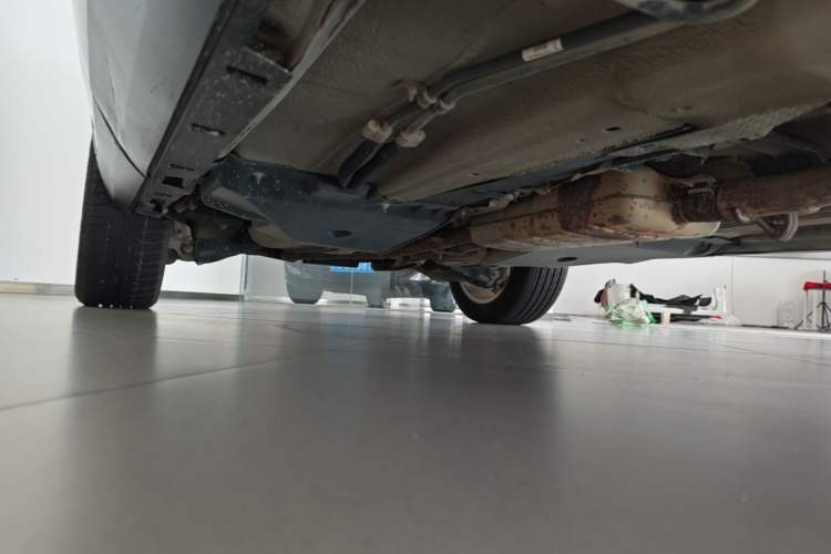 Used Land Rover Discovery Sport 2017 2.0T HSE Right Side Sill