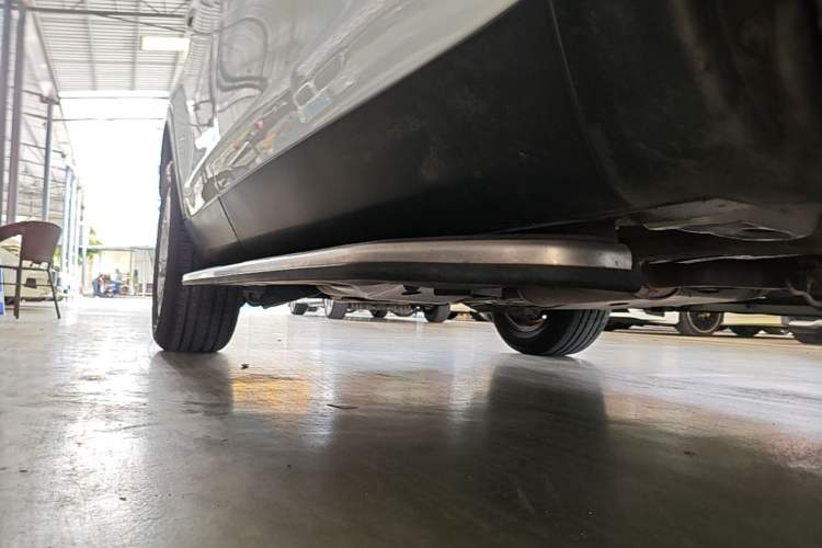 Used Land Rover Discovery Sport 2017 2.0T PURE Right Side Sill