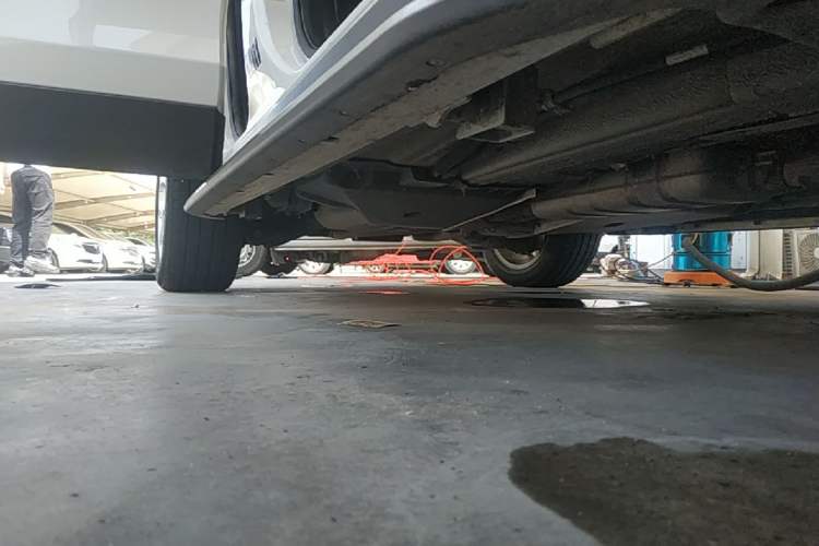 Used Land Rover Discovery Sport 2017 2.0T HSE Right Side Sill