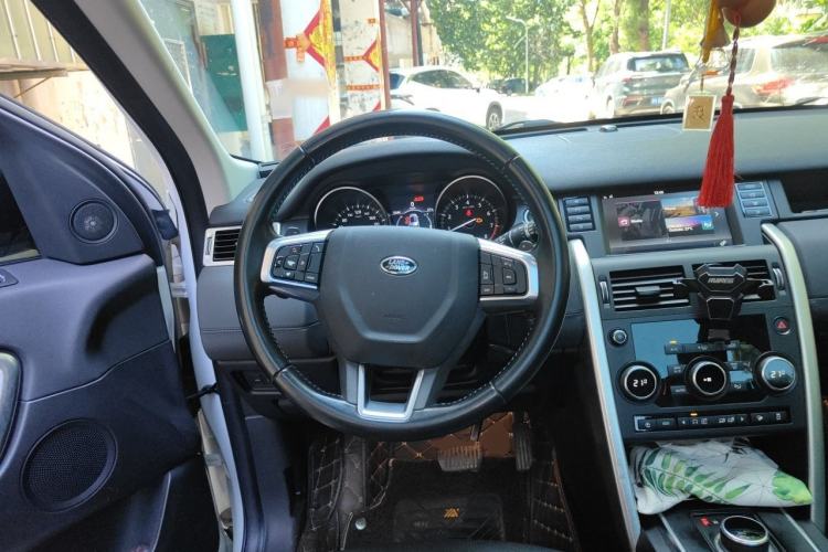 Used Land Rover Discovery Sport 2017 2.0T SE Steering Wheel