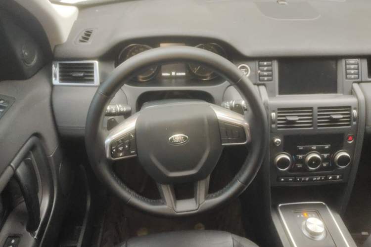 Used Land Rover Discovery Sport 2017 2.0T PURE Steering Wheel