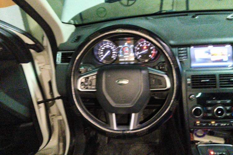 Used Land Rover Discovery Sport 2017 2.0T PURE Steering Wheel