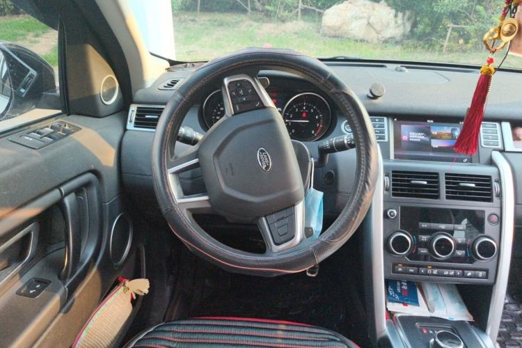 Used Land Rover Discovery Sport 2017 2.0T SE Steering Wheel