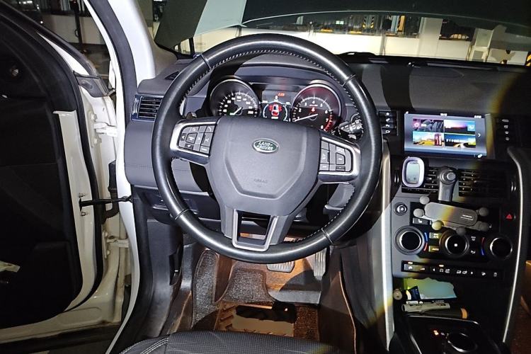 Used Land Rover Discovery Sport 2017 2.0T HSE Steering Wheel