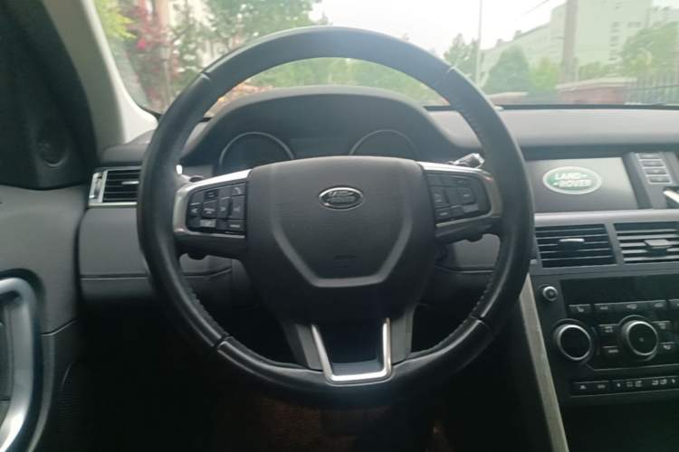 Used Land Rover Discovery Sport 2017 2.0T HSE Steering Wheel