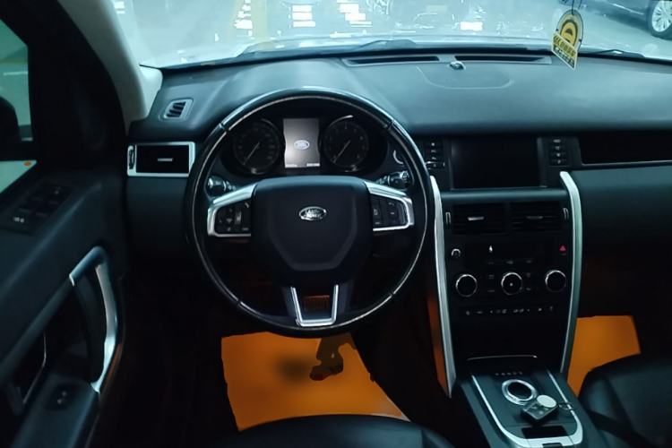 Used Land Rover Discovery Sport 2017 2.0T SE Steering Wheel