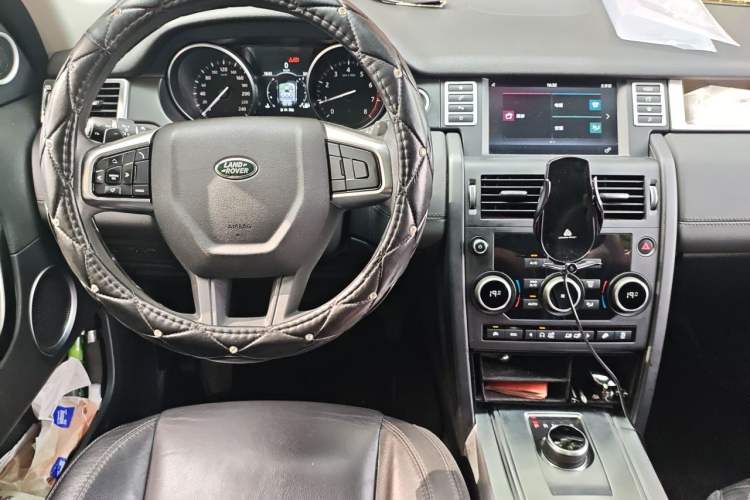Used Land Rover Discovery Sport 2017 2.0T PURE Steering Wheel