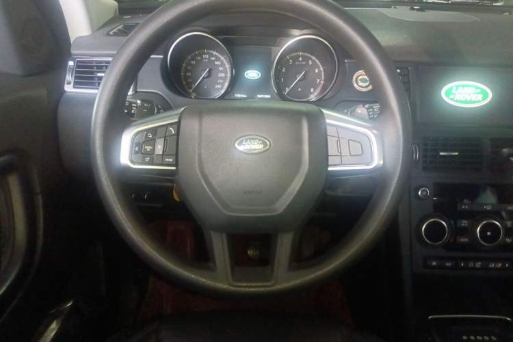 Used Land Rover Discovery Sport 2017 2.0T PURE Steering Wheel