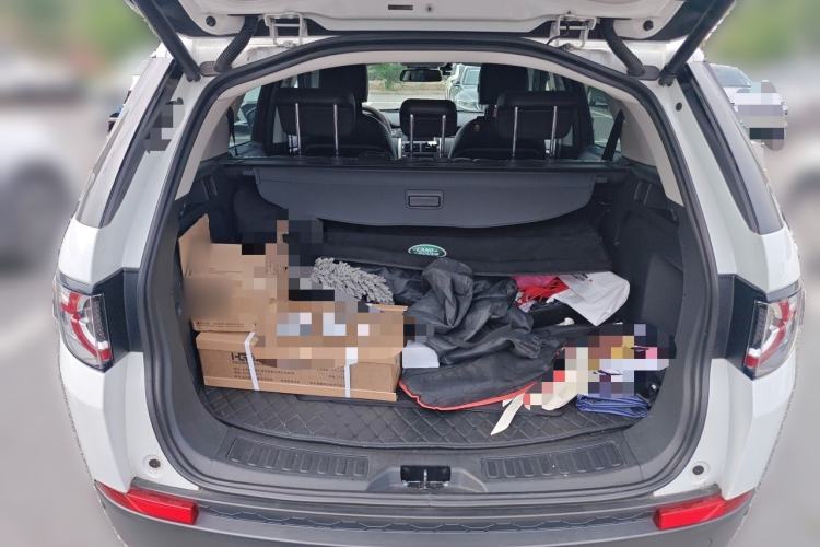 Used Land Rover Discovery Sport 2017 2.0T SE Trunk