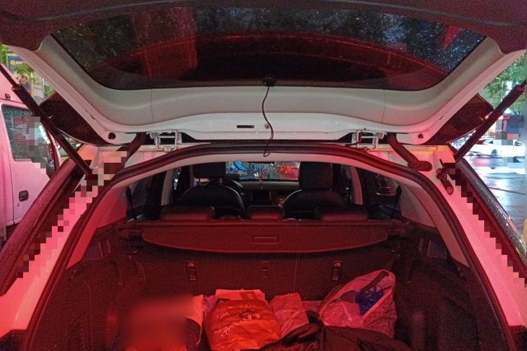 Used Land Rover Discovery Sport 2017 2.0T PURE Trunk