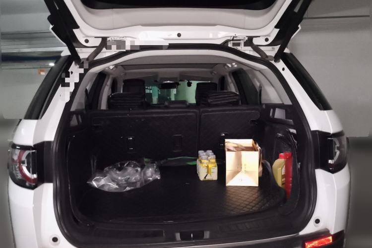 Used Land Rover Discovery Sport 2017 2.0T SE Trunk