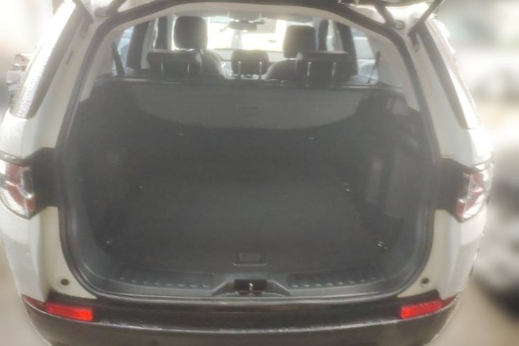 Used Land Rover Discovery Sport 2017 2.0T PURE Trunk