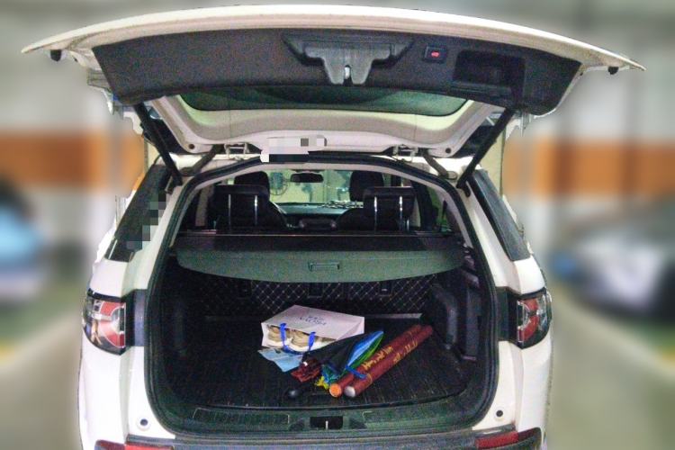 Used Land Rover Discovery Sport 2017 2.0T PURE Trunk