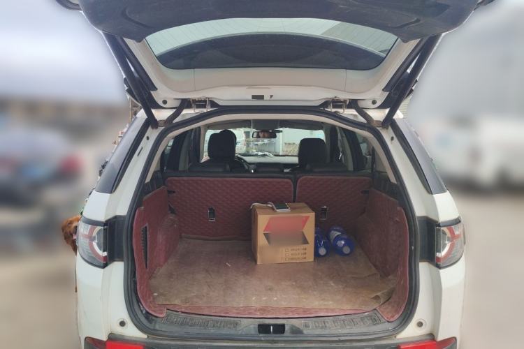 Used Land Rover Discovery Sport 2017 2.0T SE Trunk