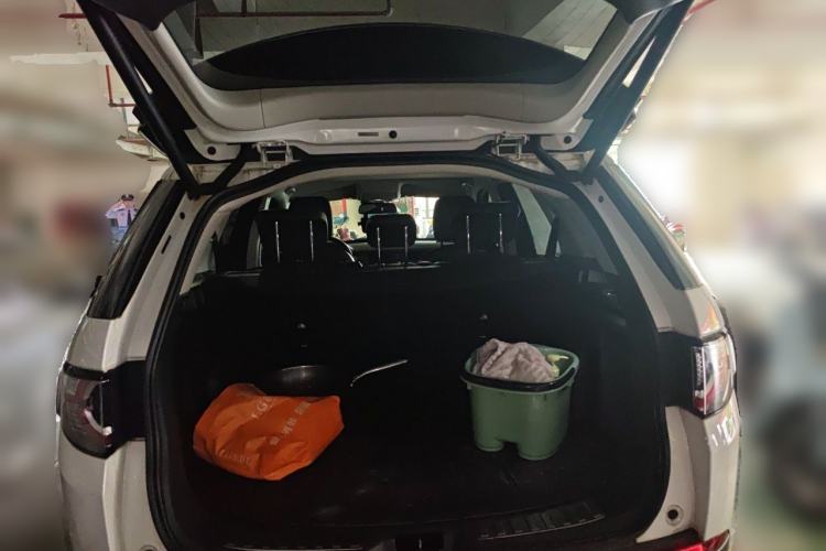 Used Land Rover Discovery Sport 2017 2.0T SE Trunk