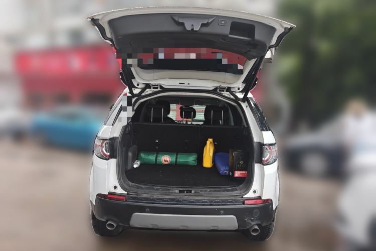 Used Land Rover Discovery Sport 2017 2.0T SE Trunk
