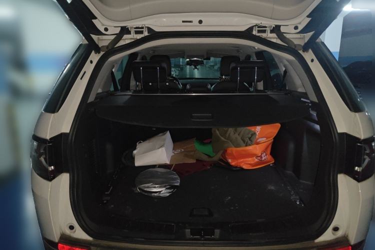 Used Land Rover Discovery Sport 2017 2.0T SE Trunk