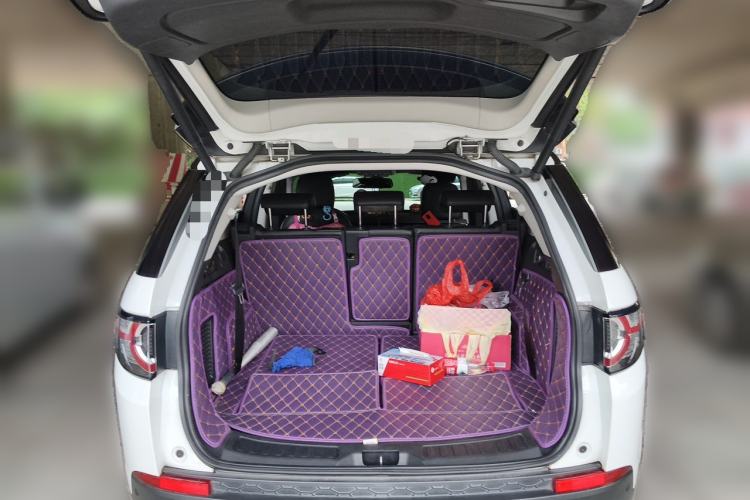 Used Land Rover Discovery Sport 2017 2.0T HSE Trunk