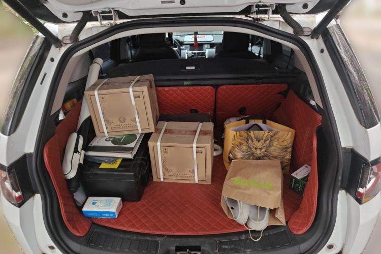 Used Land Rover Discovery Sport 2017 2.0T SE Trunk