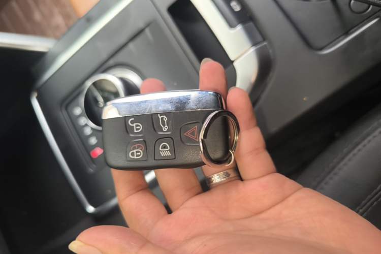 Used Land Rover Discovery Sport 2017 2.0T SE Vehicle Key