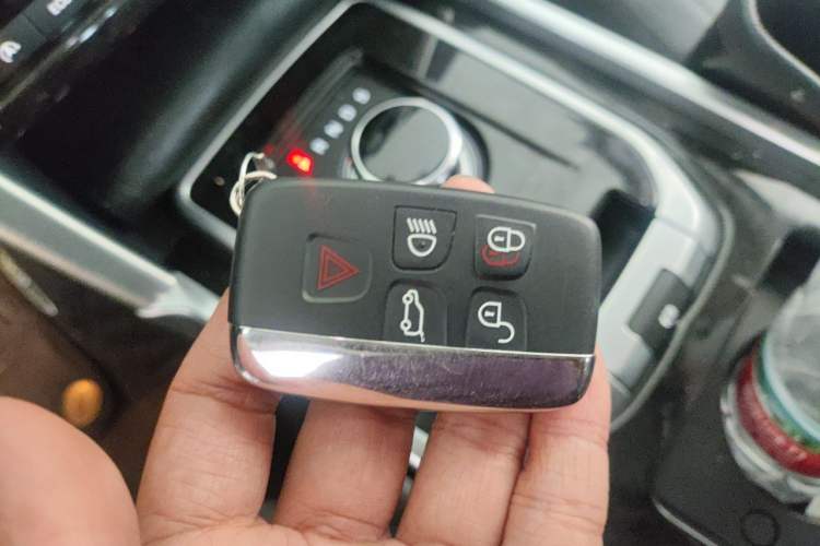 Used Land Rover Discovery Sport 2017 2.0T HSE Vehicle Key