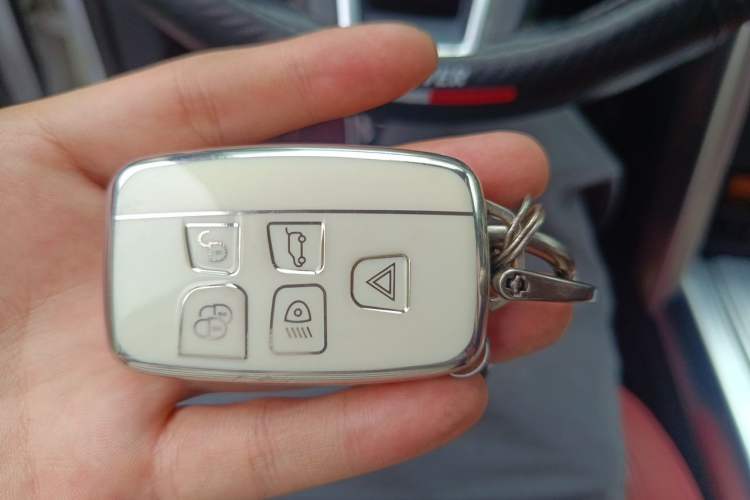 Used Land Rover Discovery Sport 2017 2.0T SE Vehicle Key