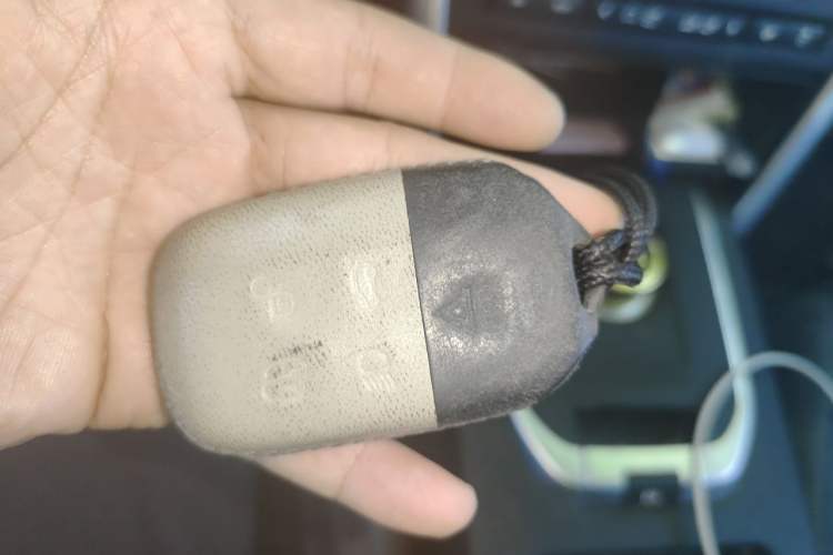 Used Land Rover Discovery Sport 2017 2.0T SE Vehicle Key