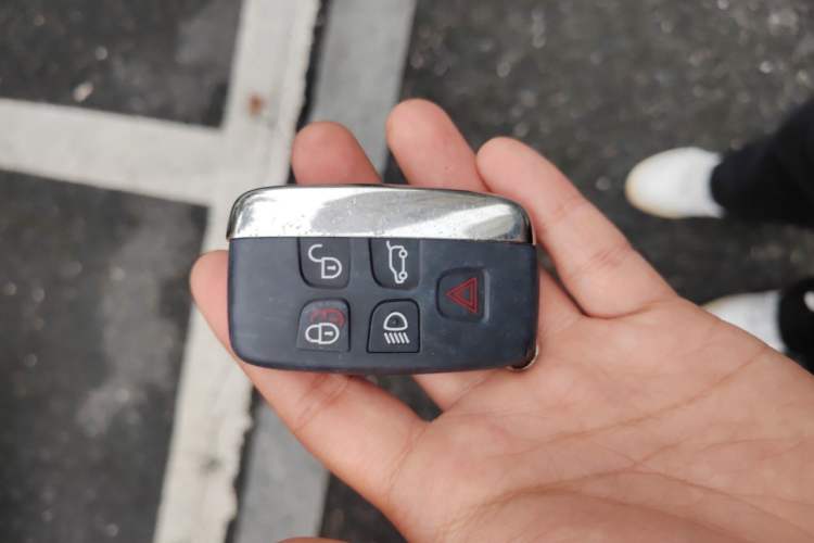 Used Land Rover Discovery Sport 2017 2.0T SE Vehicle Key