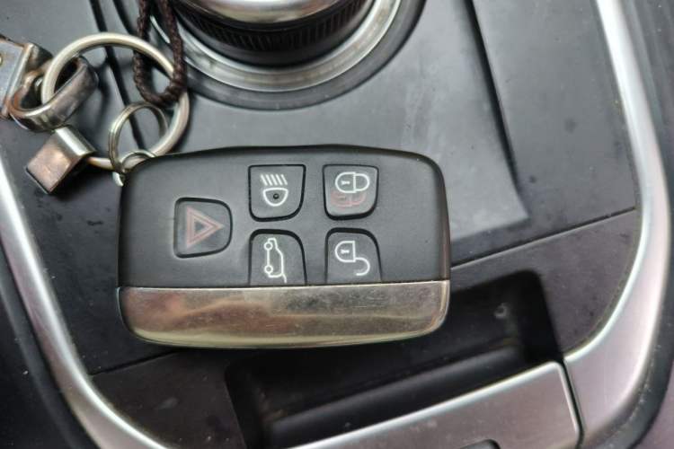 Used Land Rover Discovery Sport 2017 2.0T SE Vehicle Key