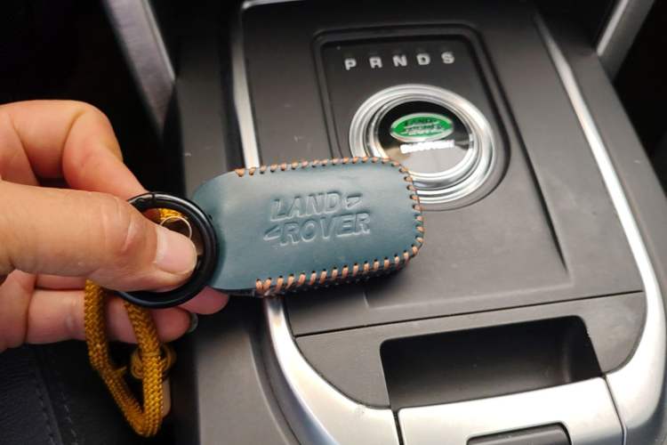 Used Land Rover Discovery Sport 2017 2.0T HSE Vehicle Key