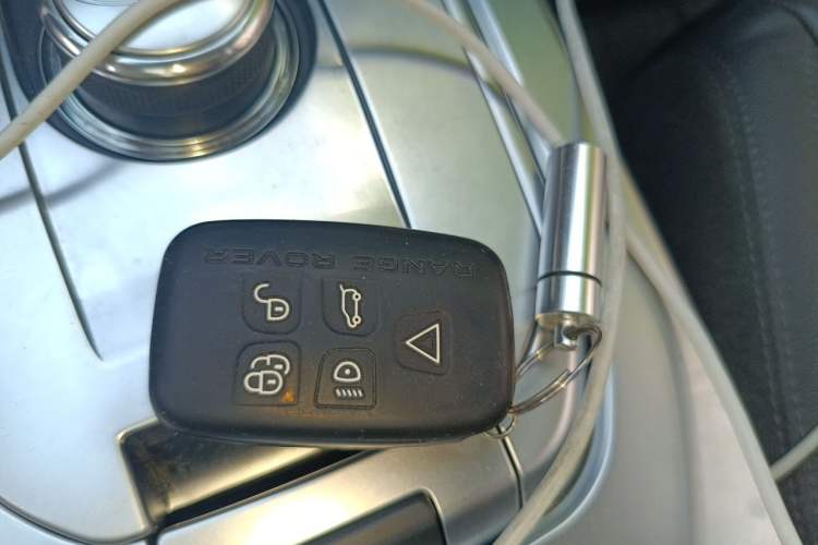 Used Land Rover Discovery Sport 2017 2.0T SE Vehicle Key