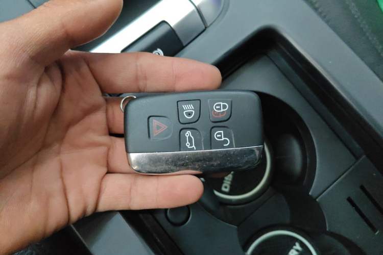 Used Land Rover Discovery Sport 2017 2.0T SE Vehicle Key