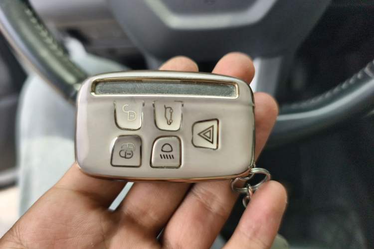 Used Land Rover Discovery Sport 2017 2.0T SE Vehicle Key