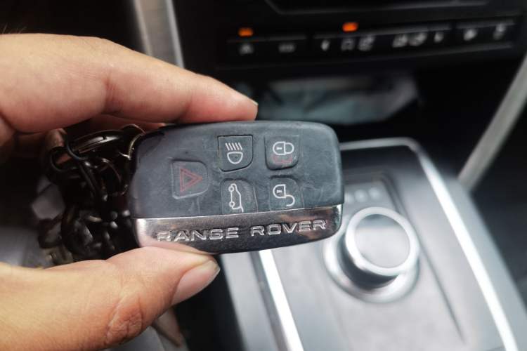 Used Land Rover Discovery Sport 2017 2.0T SE Vehicle Key