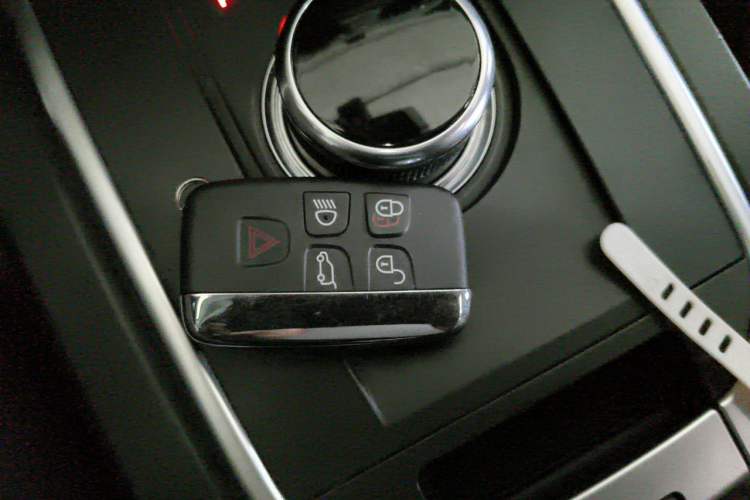 Used Land Rover Discovery Sport 2017 2.0T HSE Vehicle Key