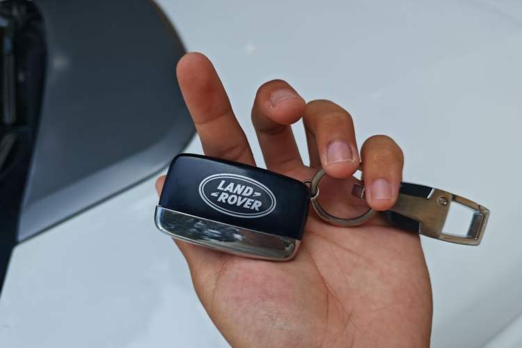 Used Land Rover Discovery Sport 2017 2.0T SE Vehicle Key