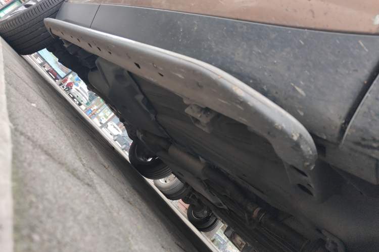 Used Land Rover Discovery Sport 2017 2.0T SE Chassis Front Right