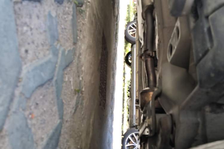 Used Land Rover Discovery Sport 2017 2.0T SE Chassis Front Right