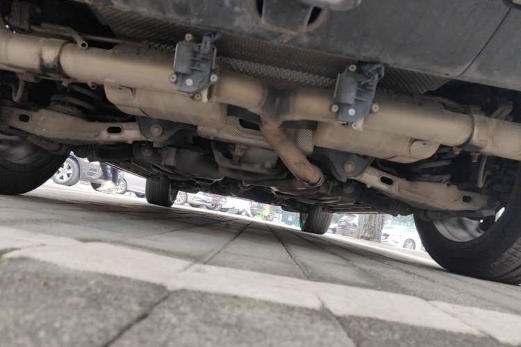 Used Land Rover Discovery Sport 2017 2.0T SE Chassis Rear