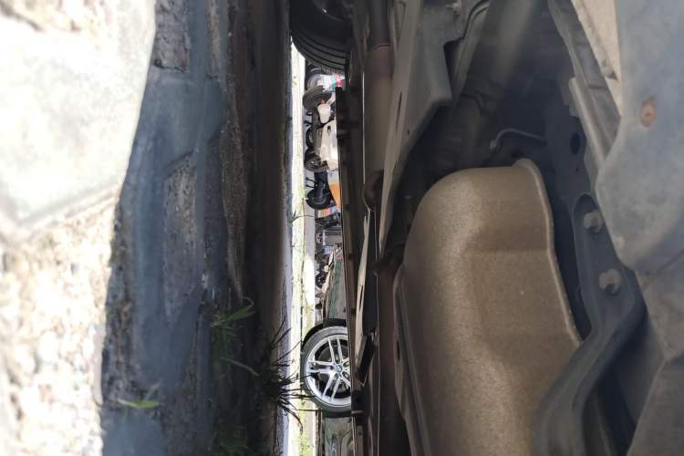 Used Land Rover Discovery Sport 2017 2.0T SE Chassis Rear Left