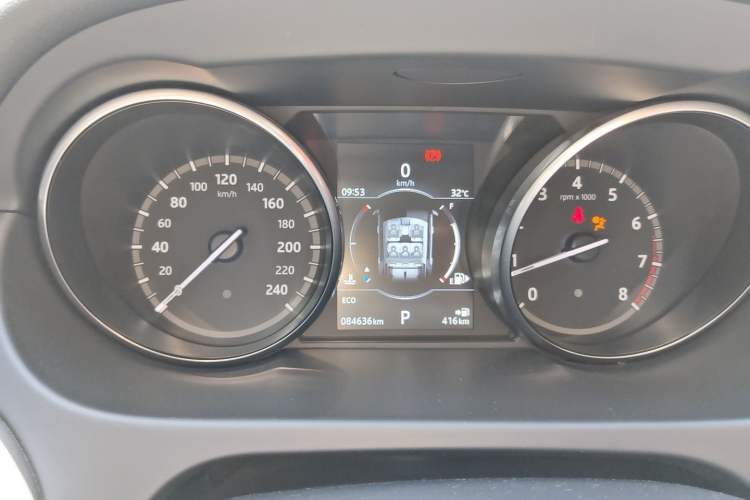 Used Land Rover Discovery Sport 2017 2.0T SE Instrument Cluster