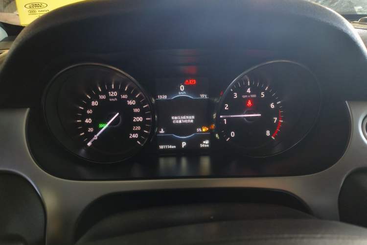 Used Land Rover Discovery Sport 2017 2.0T HSE Instrument Cluster