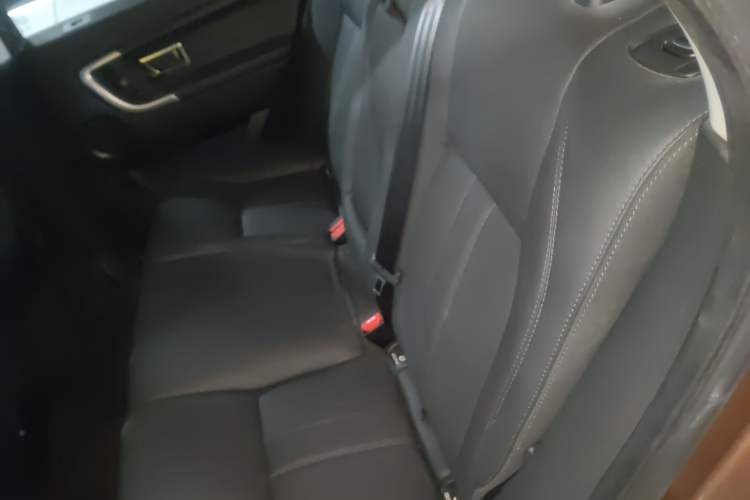 Used Land Rover Discovery Sport 2017 2.0T SE Left Rear Seat