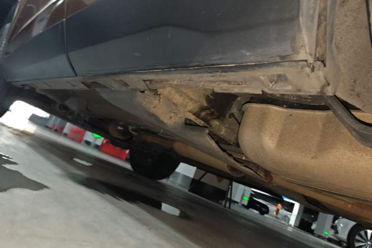 Used Land Rover Discovery Sport 2017 2.0T SE Left Side Sill