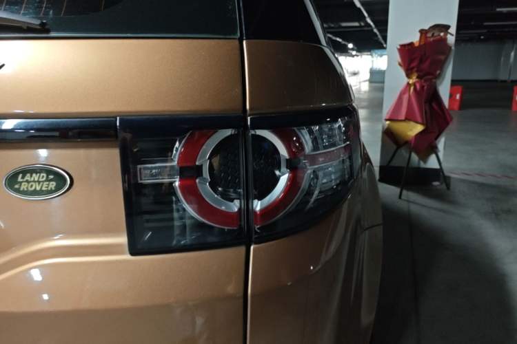 Used Land Rover Discovery Sport 2017 2.0T SE Right Rear Taillight