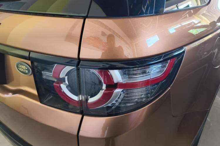 Used Land Rover Discovery Sport 2017 2.0T HSE Right Rear Taillight